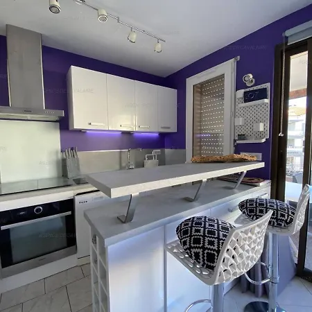 Apartment T3 Climatise, Calme, Proche Plages Et Commerces, Terrasse Et Parking - Fr-1-100-322