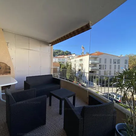 T3 Climatisé, Calme, Proche Plages Et Commerces, Terrasse Et Parking - Fr-1-100-322 * Cavalaire-sur-Mer